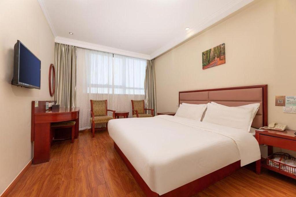 Greentree Inn Suzhou Railway Station North Square Haobainian Wedding Dress City Express Hotel Bagian luar foto