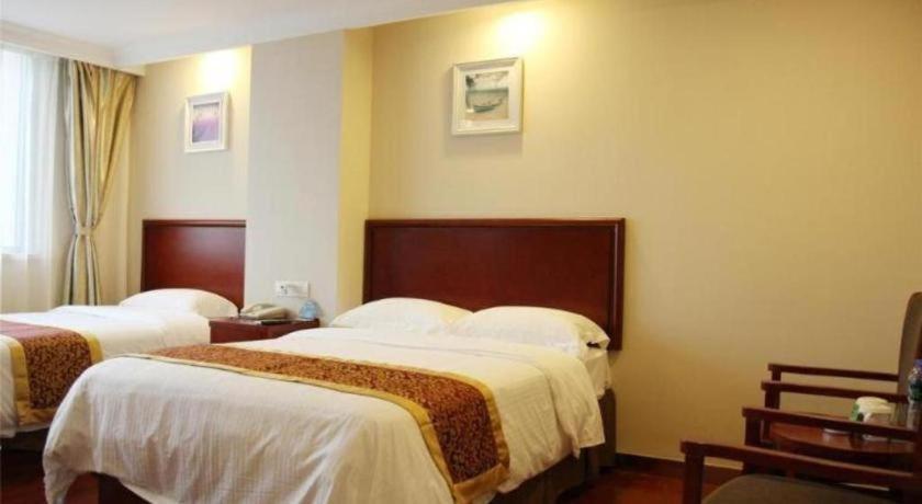 Greentree Inn Suzhou Railway Station North Square Haobainian Wedding Dress City Express Hotel Bagian luar foto